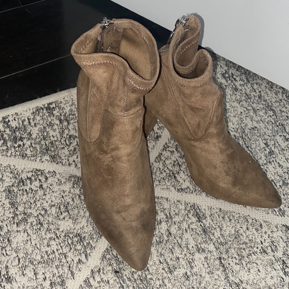 Tan booties!